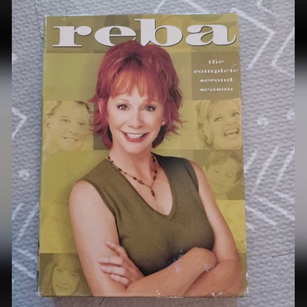Reba The Complete Second Season DVD - Green and Yellow Cover